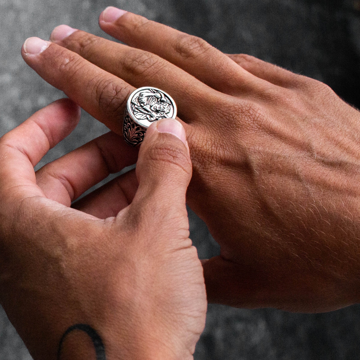 ANILLO SAN CRISTÓBAL PLATA ✝️🛡️